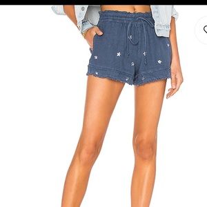 Bella Dahl frayed hem shorts